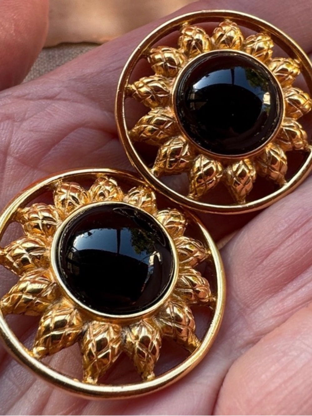Final Price Fendi Gold Sunburst Pierced Vintage Earrings with Black Onyx - Picture 7 of 7